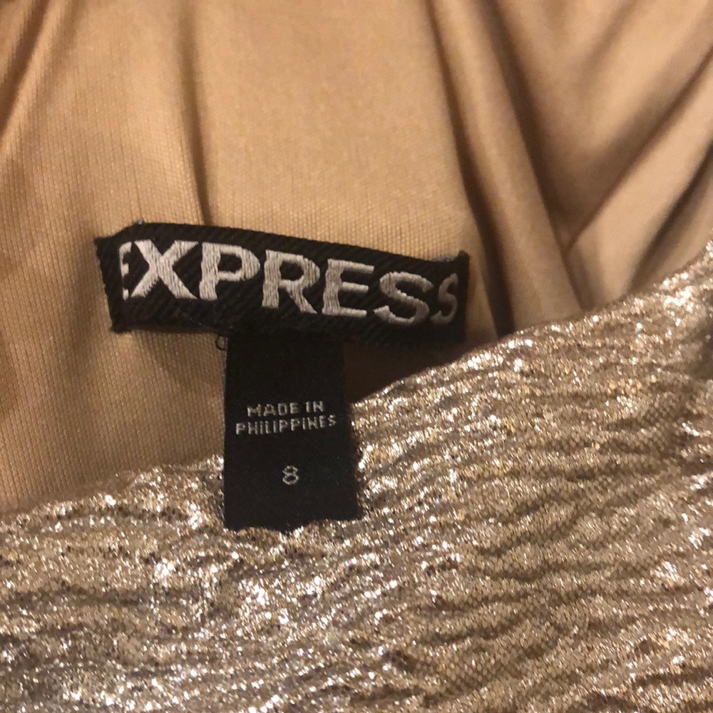 Dress - Picture 3 of 4